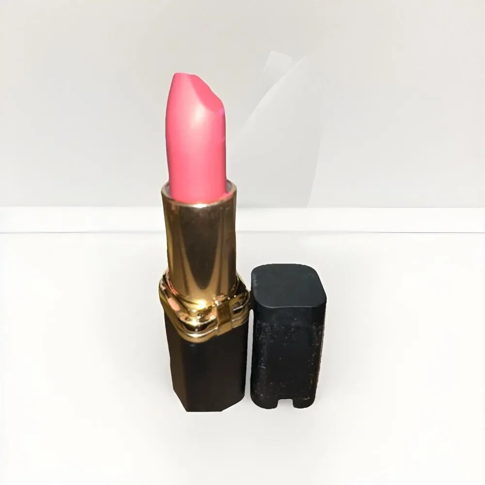 L'Oreal Paris Collection Exclusive Lipstick Julianne's Pink 701, soft nude pink